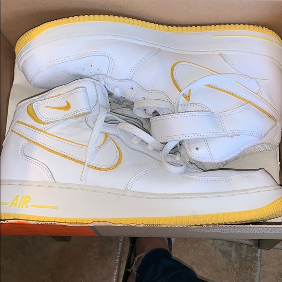 air force 1 mid yellow